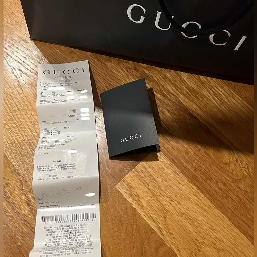 Gucci Crossbody/Shoulder Bag with Gold Chain - Picture 16 of 16